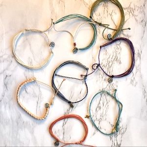 8 Puravida bracelets!